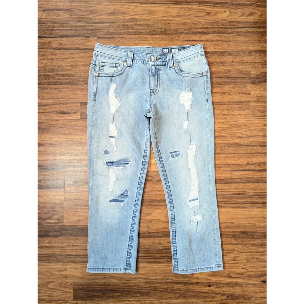 Miss Me Distressed Capri Jeans Size 27 Light Wash Y2K Preppy Model-off-duty
